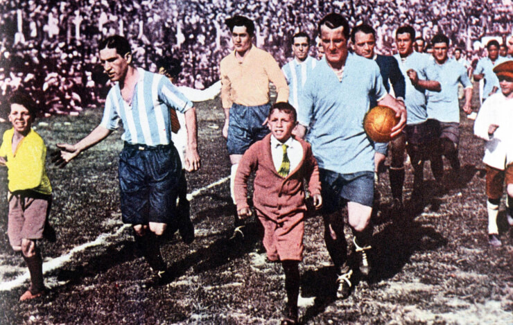 Уругвай 1930 Чемпионат мира Аргентина США Югославия Бразилия Чили Мексика
